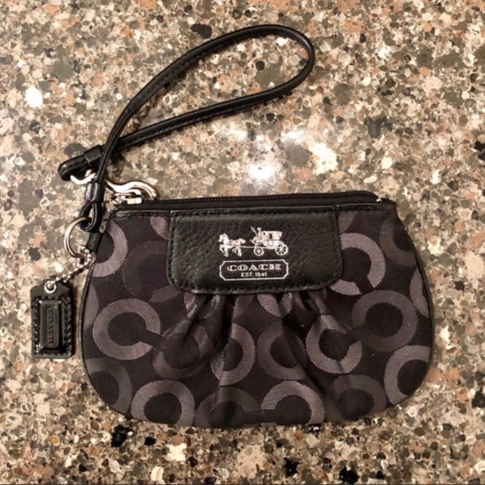 Beautiful Coach Wristlet